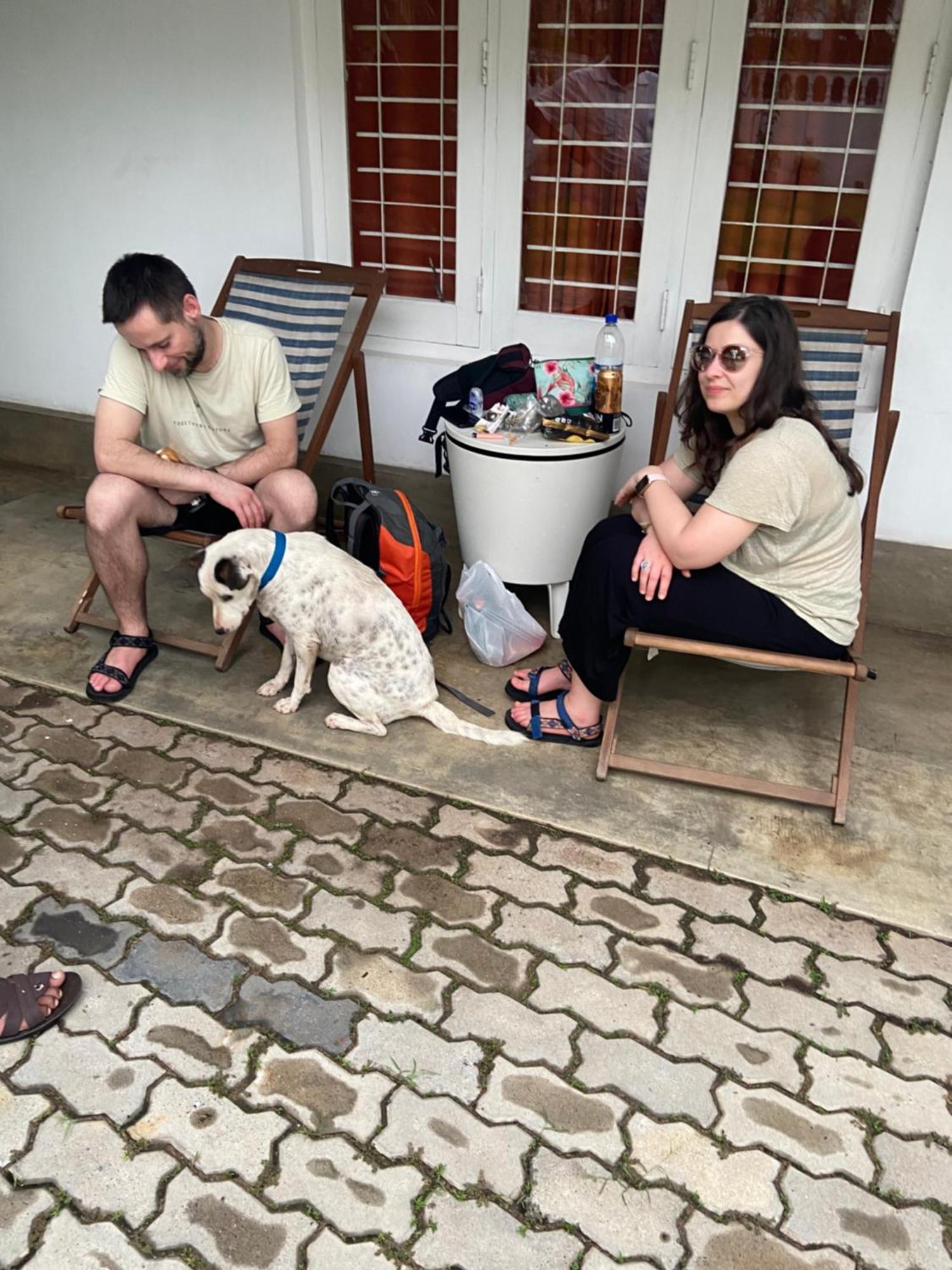 נגומבו Dions Guest House מראה חיצוני תמונה