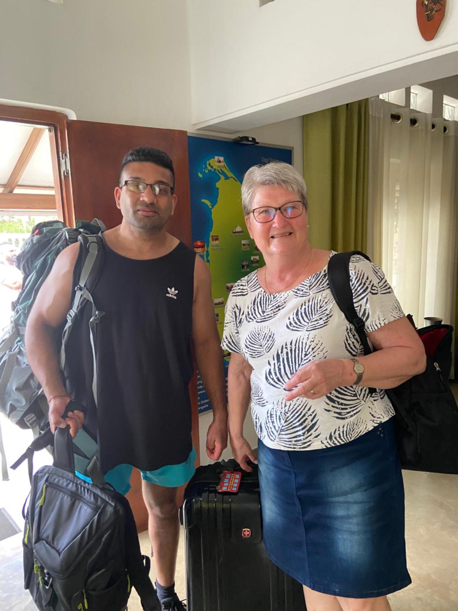 נגומבו Dions Guest House מראה חיצוני תמונה